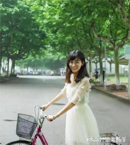 上海女教师吃瓜了,揭秘背后真相与网络舆论风暴