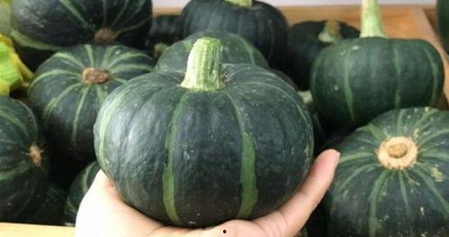 小眼睛吃瓜,揭秘娱乐圈那些不为人知的幕后故事